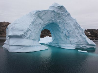 Bridge iceberg