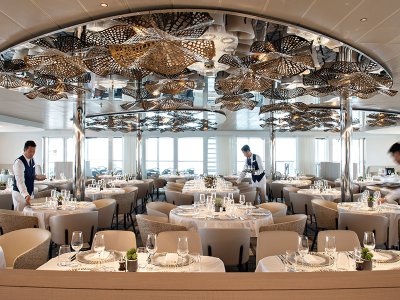 Ponant Explorer, dining room