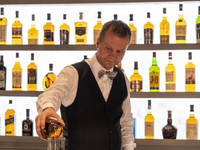 Bar on Scenic Eclipse