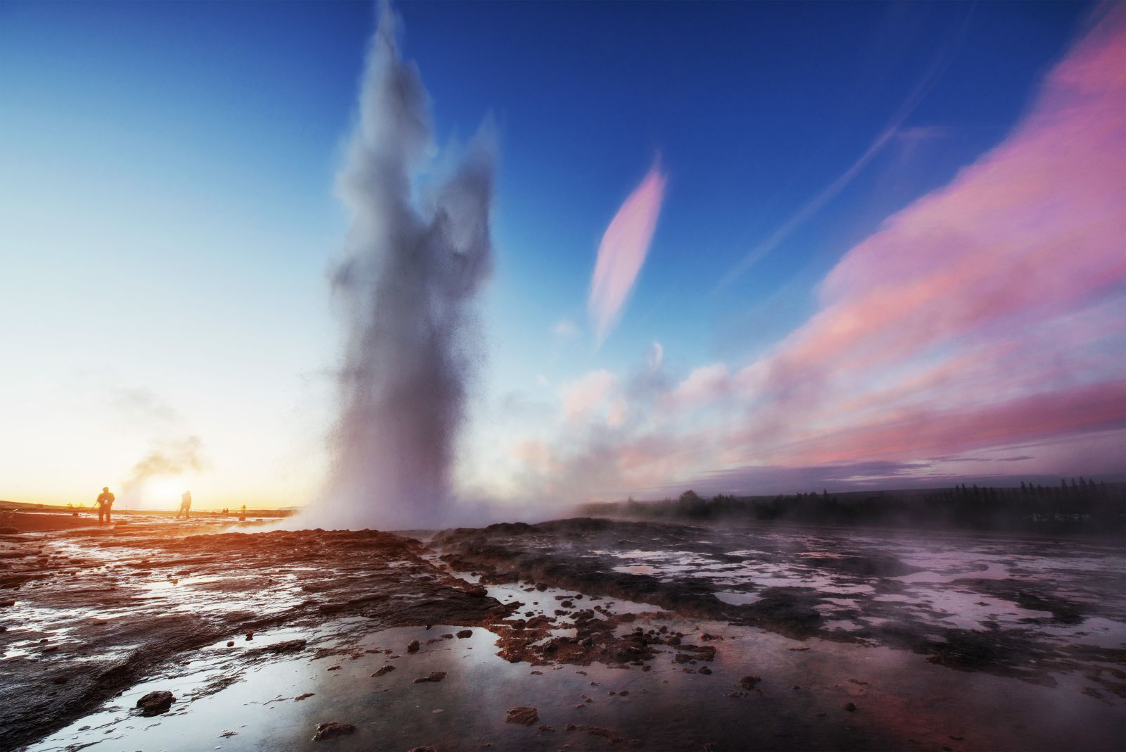  Strokkur Geyser